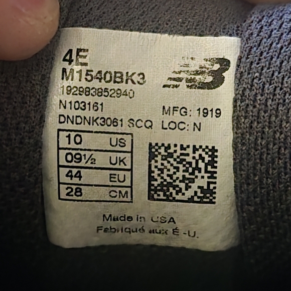 MEN'S NEW BALANCE 1540V3-BK Black/Castlerock RUNNING SHOE SIZE 10 - Picture 3 of 3